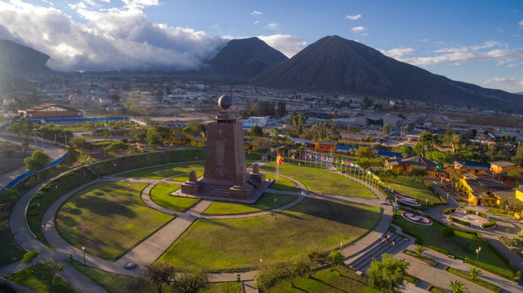 MITAD DEL MUNDO / RUTA INTIÑAN / FULL DAY